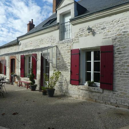 Chambre D'Hotes "Les Paturelles" Fougeres-sur-Bievre Exteriör bild