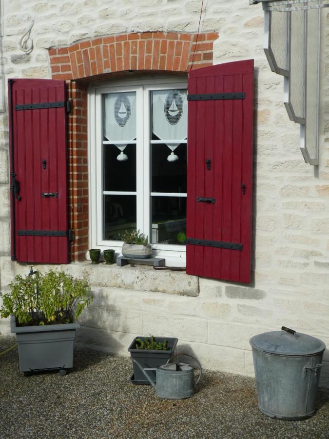 Chambre D'Hotes "Les Paturelles" Fougeres-sur-Bievre Exteriör bild